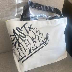 Kiehl's "East Village NYC" exclusive tote bag